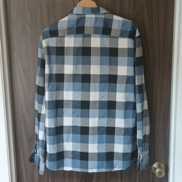 Perry Ellis Navy and White Checkered Shirt - Picture 3 of 3